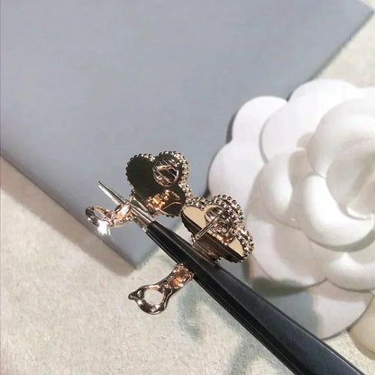 ミロ クローバー ミディアム 1 モチーフ ピンクMOP ダイヤモンド イヤリング