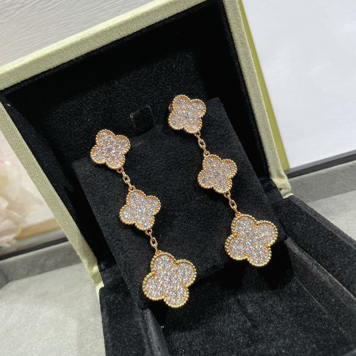 Miro CLOVER 3モチーフ ダイヤモンド パヴェ ローズゴールド ピアス