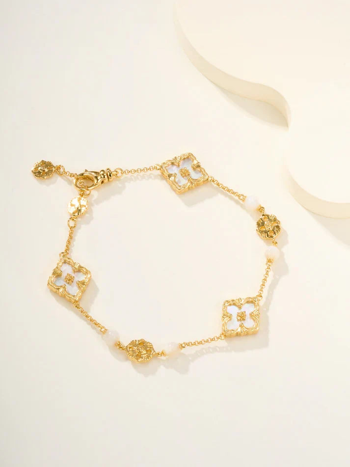 [Miro]B.C.L ENAMELED Three-Flower Bracelet£¨Trumpet)