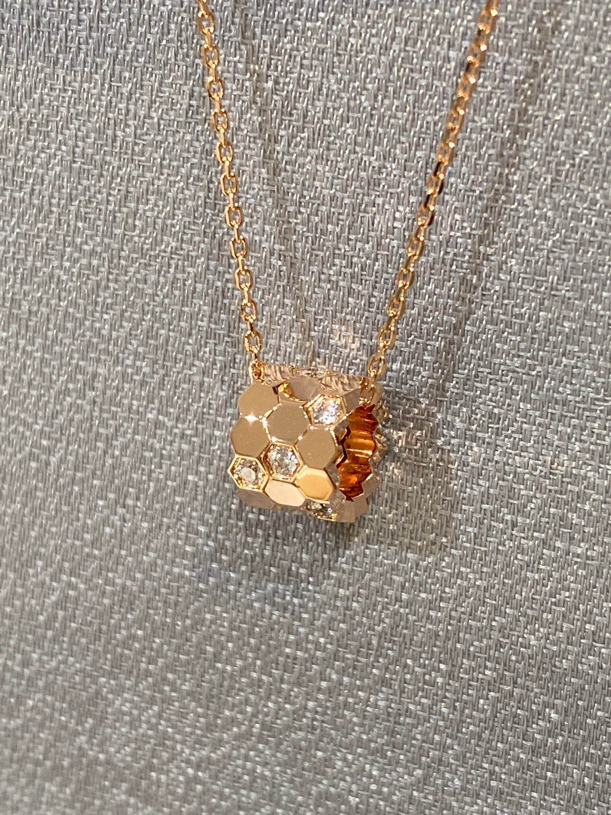Miro BEE LOVE ダイヤモンドネックレス
