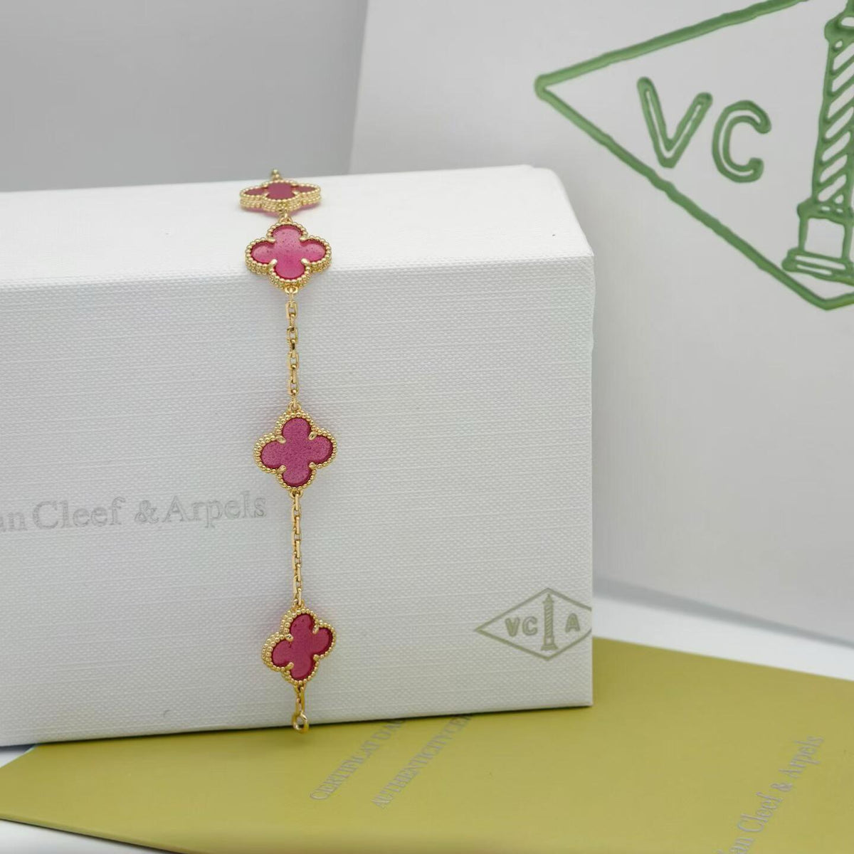 [Miro]NEW CLOVER 5 MOTIFS PINK ENAMEL BRACELET