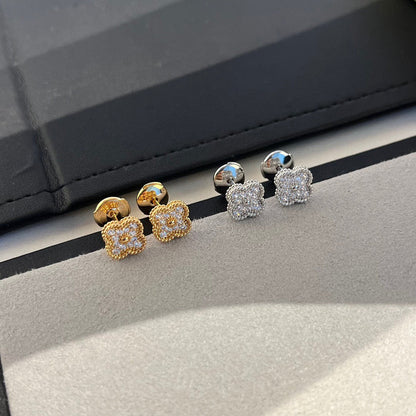Miro クローバー ミニ ダイヤモンド スタッド イヤリング